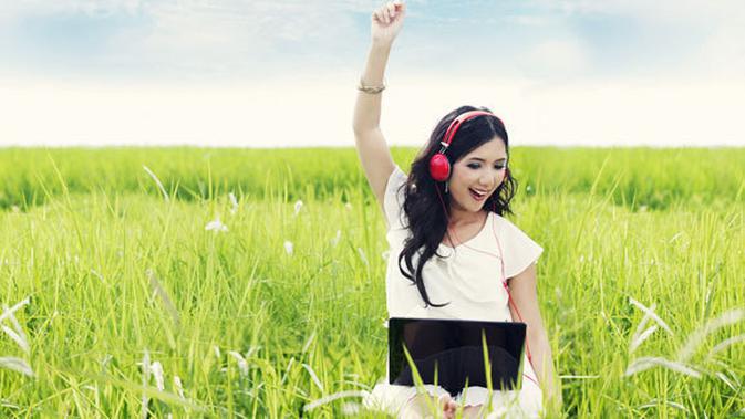 10 Lagu Cinta Paling Romantis Sepanjang Masa Lifestyle Fimela Com