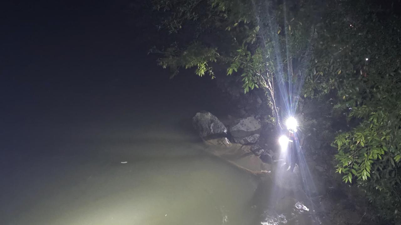 Liburan Berakhir Petaka, 2 Mahasiswa Hilang Terseret Air Bah Sungai Kalimborang Maros