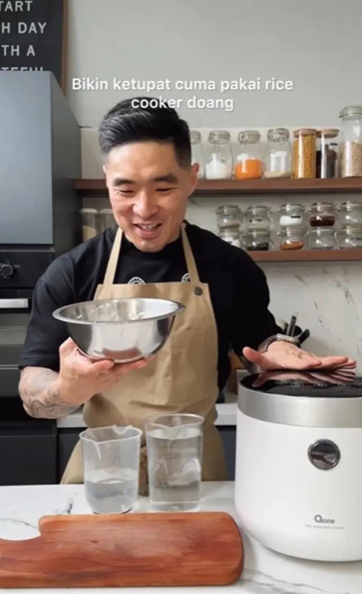 Cara Masak Lontong yang Padat dan Kenyal Pakai Rice Cooker