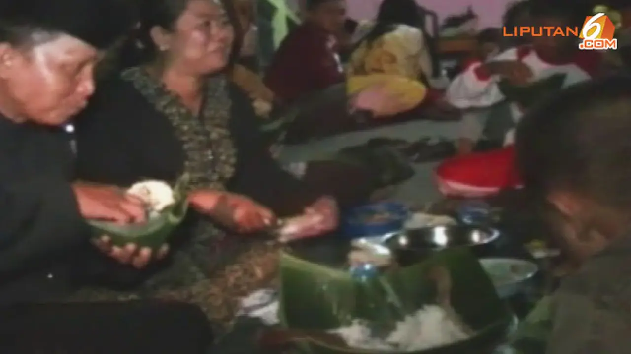 tumpeng-sewu-131007-b.jpg