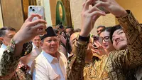 Momen Prabowo Disambut Hangat Mahasiswa dan Diaspora Saat Hadiri Hari Nasional Singapura