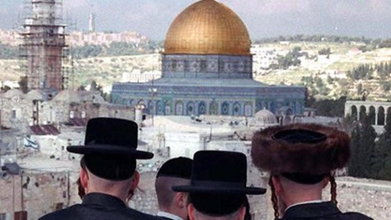 Tergerusnya status quo Masjid Al Aqsa