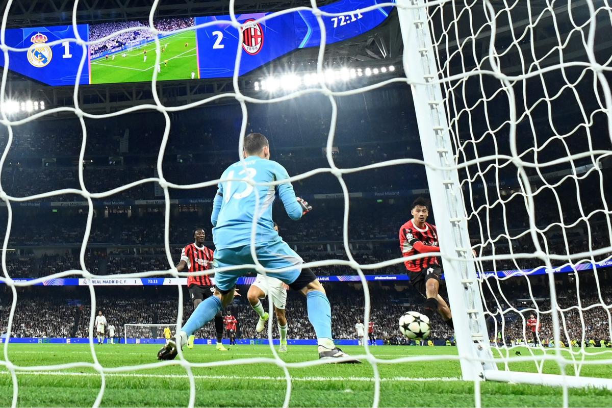 Detik-detik gol pemain AC Milan berdarah Indonesia bikin Real Madrid merana