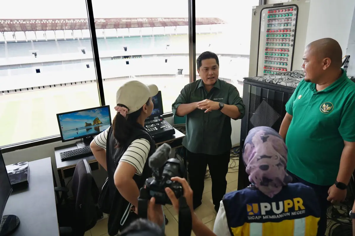 Erick Thohir kunjungi Stadion Gelora Bung Tomo