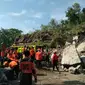 Pemilik tambang batu di Gunungkidul yang terkubur hidup-hidup oleh hasil tambangnya sempat menunjukkan surat izin pertambangan. (Liputan6.com/Yanuar H)