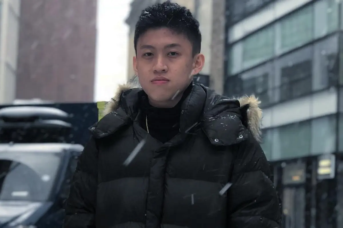 [Bintang] Tur Eropa Usai, Ini Ungkapan Bahagia Rich Brian
