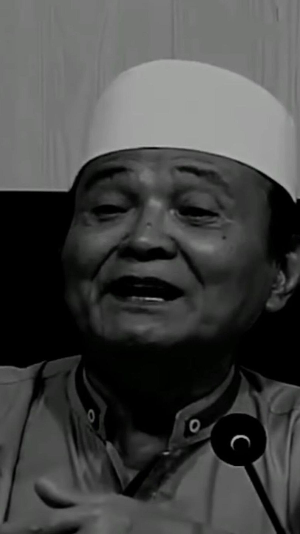 Prestasi Buya Syakur<br>