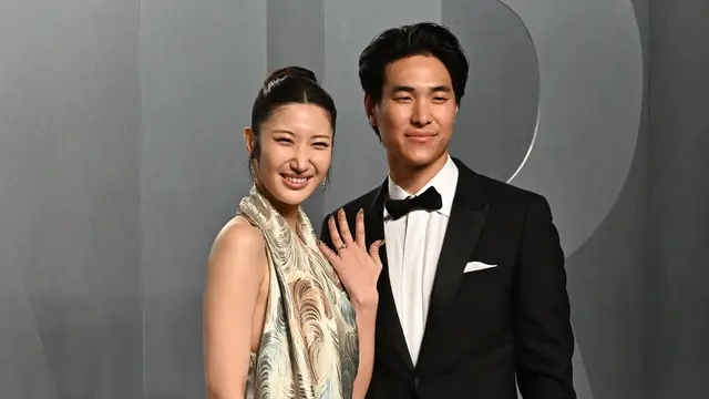 Ejae Kpop Demon Hunters Pamer Ciuman Mesra dan Cincin Tunangannya di Oscar After-party 2026