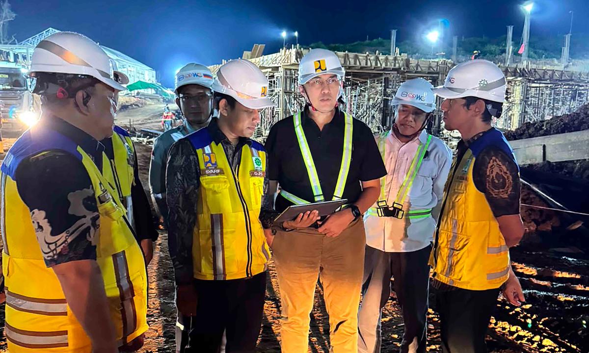 FOTO: Pemerintah Dorong Pembangunan Sekolah Rakyat dan Jalan Strategis di Sambas