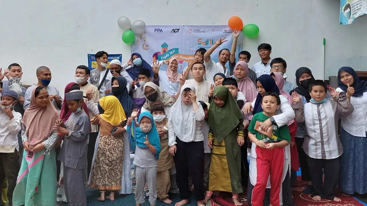 PT PPA menyalurkan bantuan sembako, santunan, dan paket berbuka kepada anak-anak yatim, kaum dhuafa, penyandang disabilitas, serta masyarakat umum sepanjang Ramadan dan Idulfitri. (Dok PT PPA)