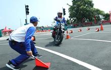 Cegah Kecelakaan, Pengendara Motor harus Memahami Teknik Pengereman yang Efektif