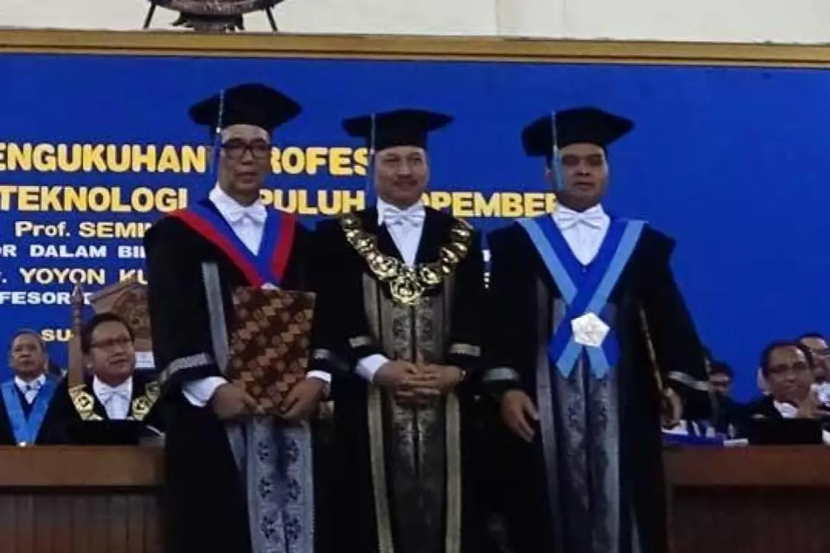Kisah Seorang Anak Petani Miskin Jadi Perancang Kapal Militer