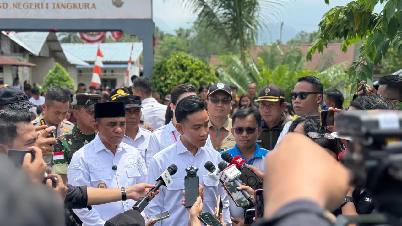 Gibran tinjau korban gempa Poso