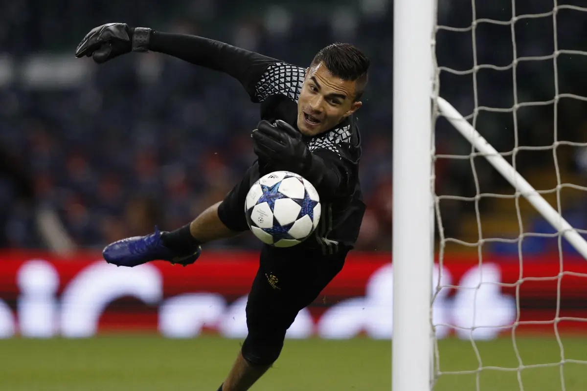 FOTO: 3 Pemain Keturunan Indonesia yang Bermain di Liga Top Eropa - Emil Audero