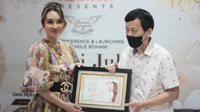 Puteri Juby bersama CEO Nagaswara Rahayu Kertawiguna