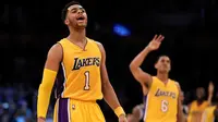 Aksi guard Los Angeles Lakers, D'Angelo Russell (1), kala menghadapi Brooklyn Nets di Staples Center, Los Angeles, pada 1 Maret 2016. (USA TODAY Sports/REUTERS/Kelvin Kuo)