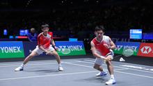 Ganda putra Indonesia Raymond Indra/Nikolaus Joaquin lmengalahkan Kang Min Hyuk/Ki Dong Ju dari Korea pada babak 32 besar All England 2026 dengan rubber game 17-21, 21-12, dan 21-19 di Utilita Arena Birmingham, Inggris, Selasa (3/3). (foto: PBSI)