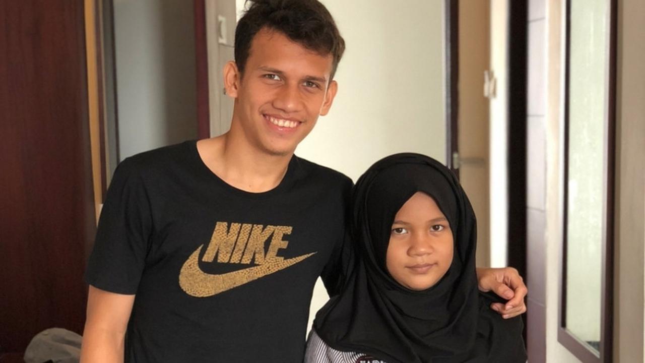 Tak Lupa Hari Spesial Sang Adik