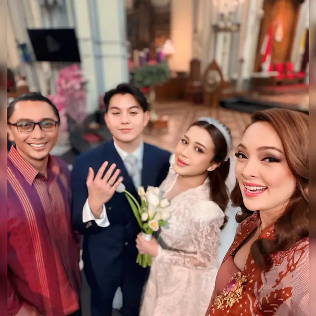 6 Potret Artis Hadiri Pemberkatan Nikah Brisia Jodie dan Alden di Gereja Katedral