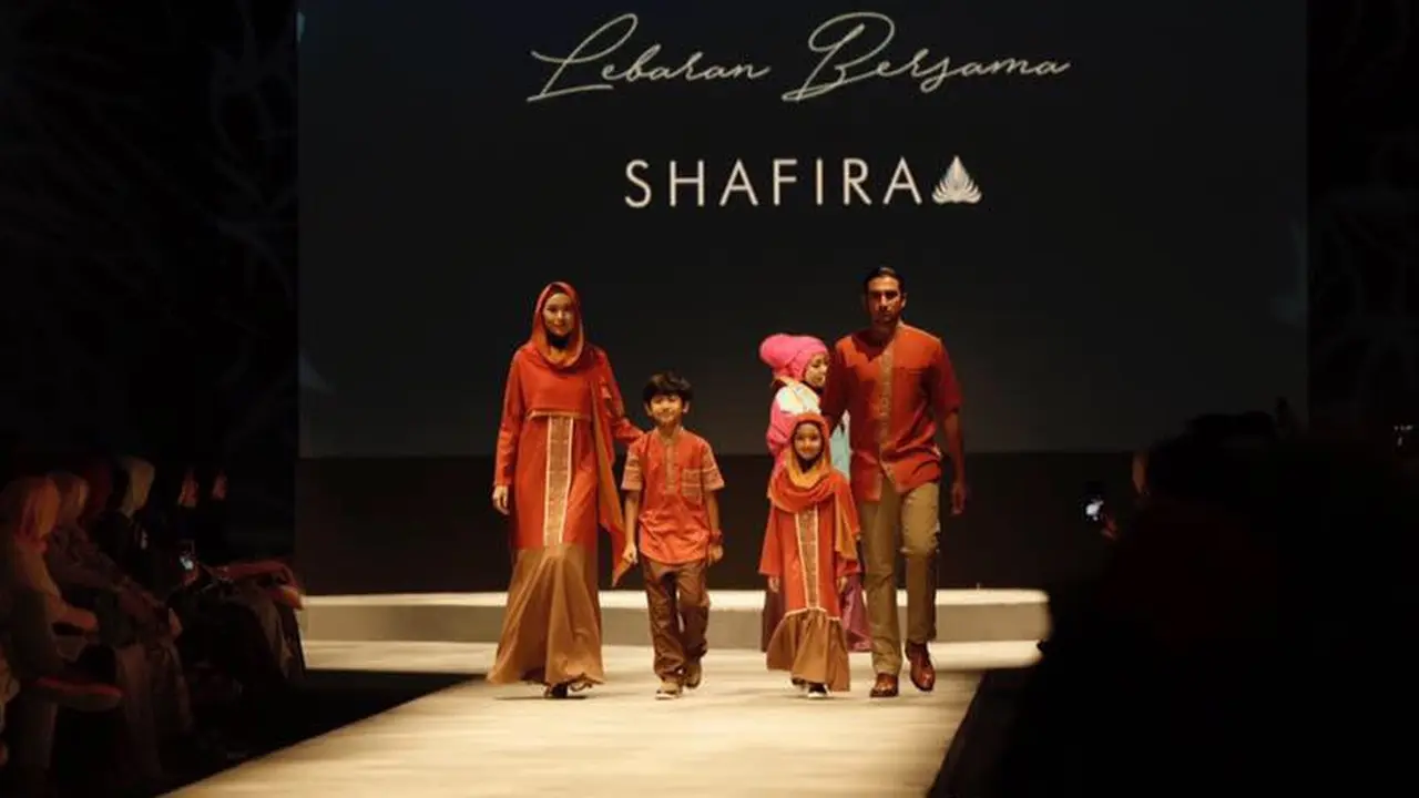 Busana Lebaran dengan Bordir dan Swarovski di Muffest 2017