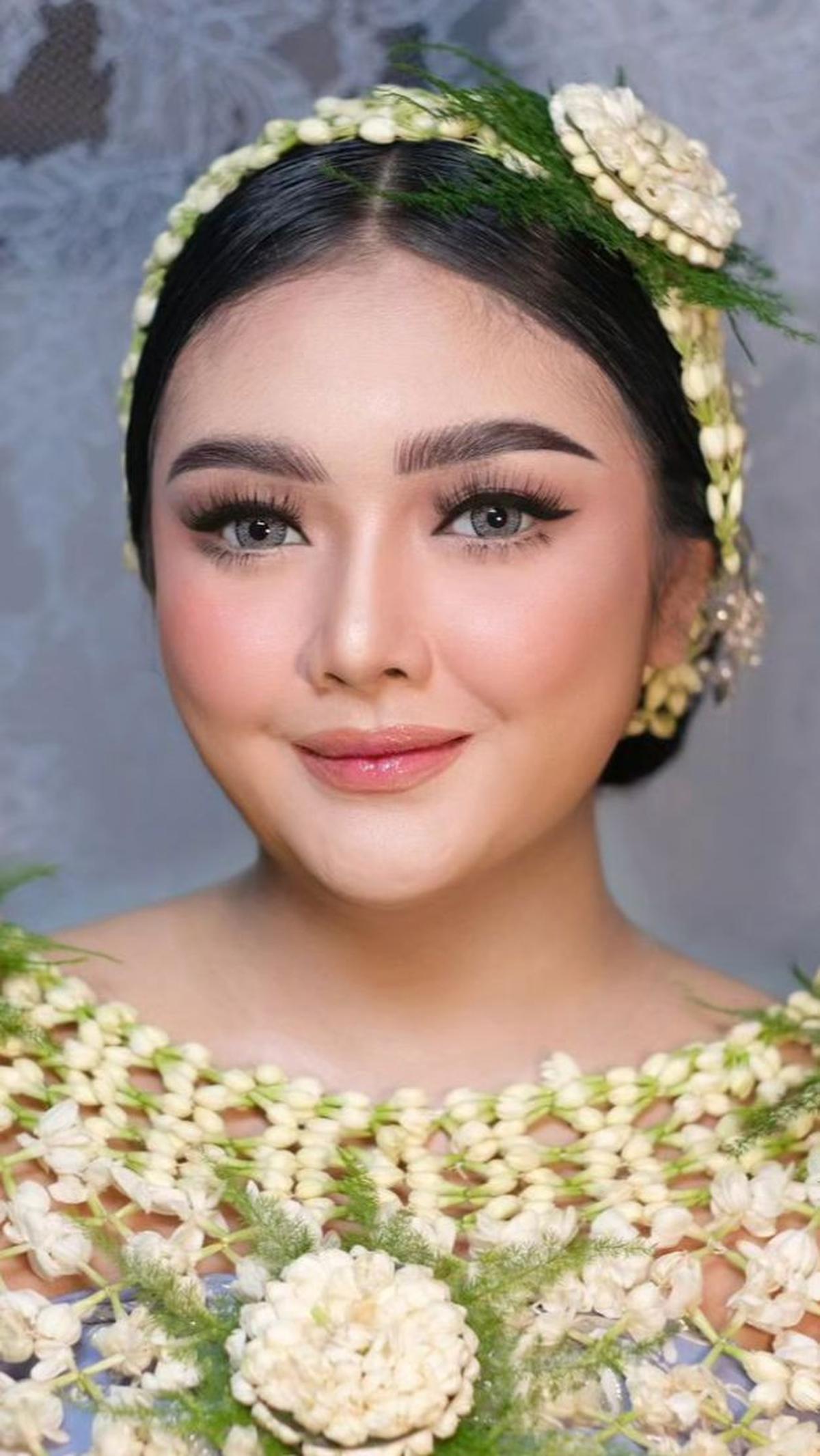 Anak laki-laki Suci yang bernama  Muhammad Arto Harjo Wibowo menjadi anak ke 7 Ari Sigit yang juga Cicit Soeharto.