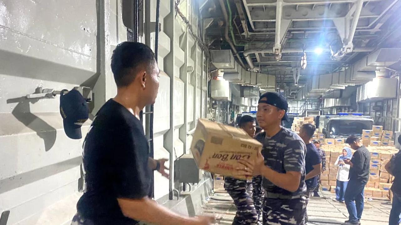 KRI Teluk Gilimanuk-531 tiba di Aceh