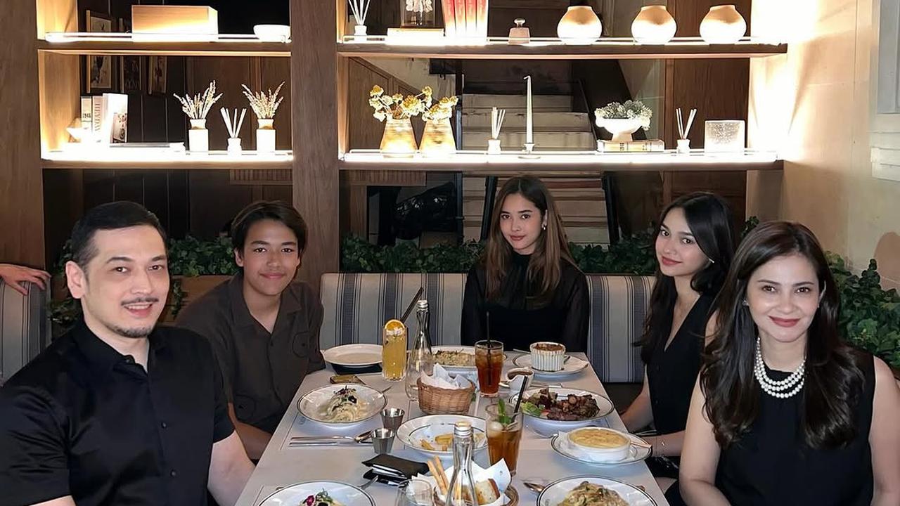 Potret Cut Tari dan Richard Kevin Rayakan Ulang Tahun Anak, Lakukan Dinner Keluarga
