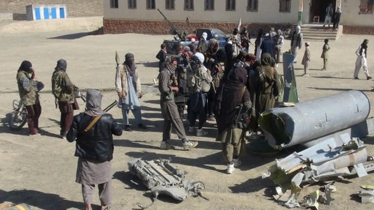 Tangki jet F-16 AS jatuh di Afghanistan jadi tontonan Taliban