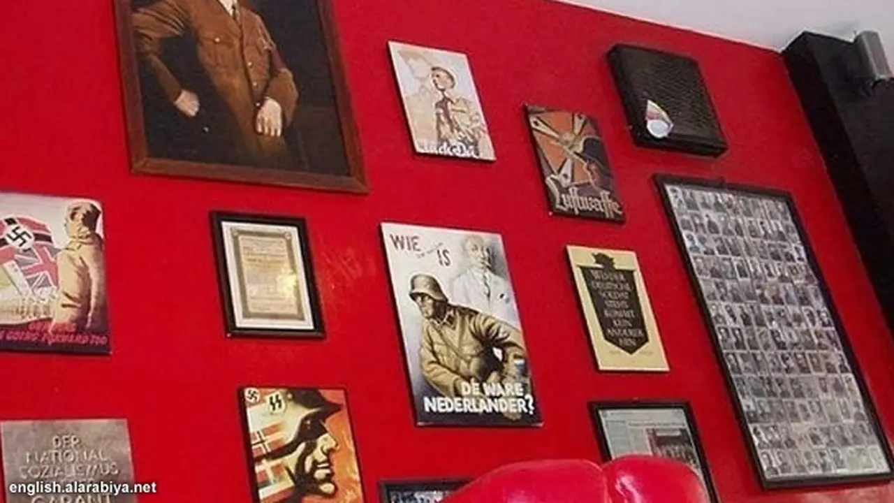 kafe-nazi-130719c.jpg