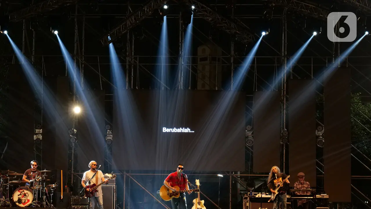 Naif di The 90's Festival