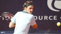 Federer Maju ke Perempatfinal Hamburg Terbuka