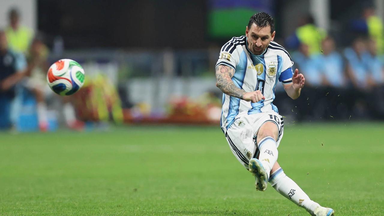 FOTO: Ketinggalan Dua Gol,  Argentina Cetak Remontada Dramatis
