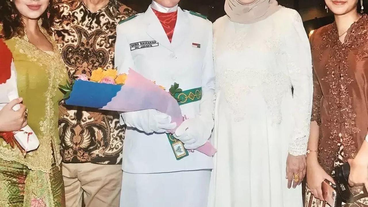 5 Potret Lawas Ghina Raihanah Kekasih Izzat Assegaf Jadi Paskibra DKI Jakarta, Cantik Natural Curi Perhatian