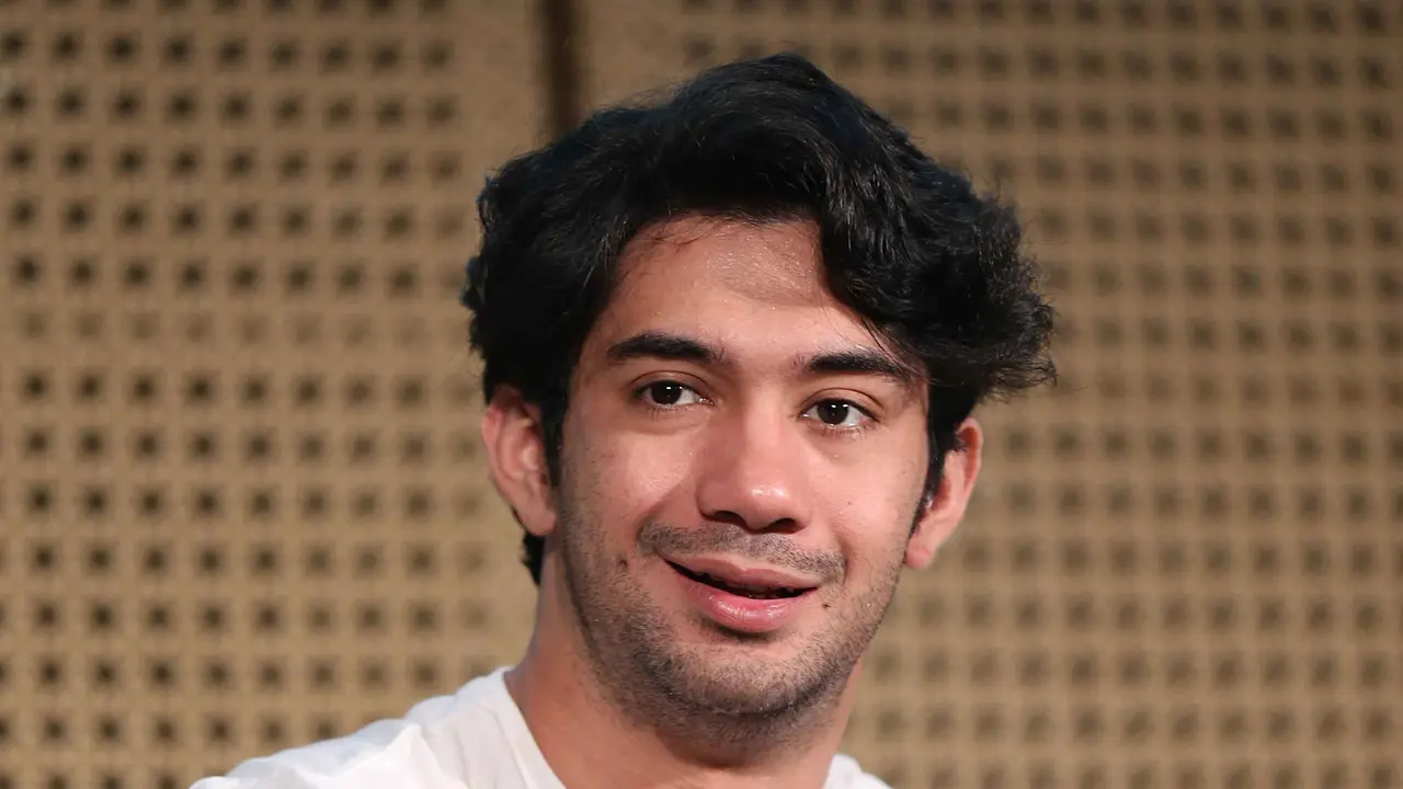[Bintang] Reza Rahadian