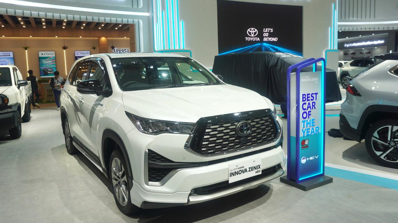 Simulasi Pembiayaan Toyota Innova Zenix, Berikut Pilihan Terbaik untuk DP dan Cicilannya
