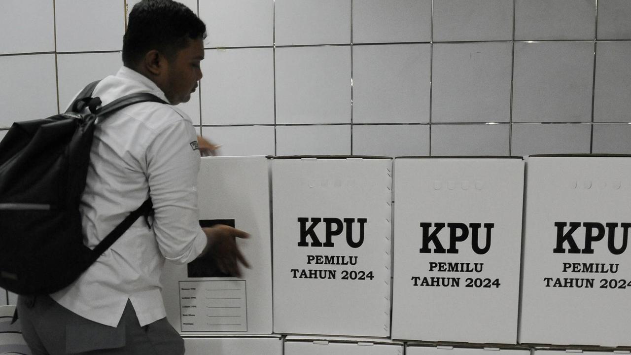 DPR Evaluasi Pilkada dengan Mendagri, Tegaskan Pengunduran Jadwal Pelantikan Salahi Aturan