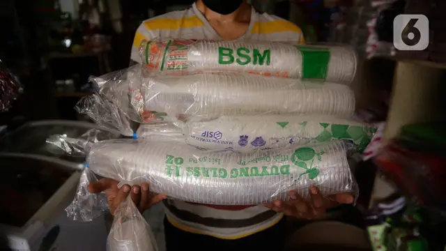 Wadah dan Kemasan Plastik Akan Kena Cukai