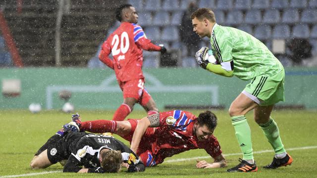 FOTO: Bayern Munich Kandas di Babak Kedua Piala DFB Pokal