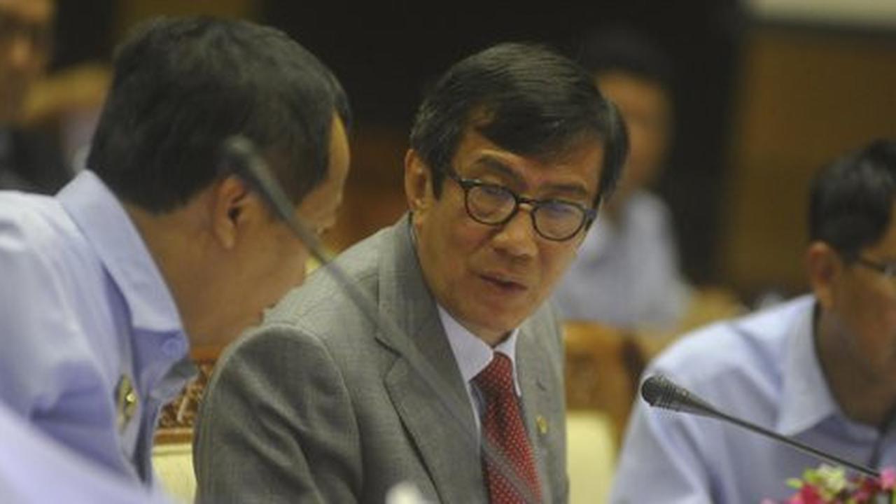 Yasonna: Kalau mau ganti menteri, Fadli Zon jadi presiden aja dulu