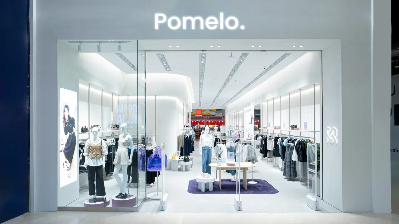Store Pomelo di Mall of Indonesia