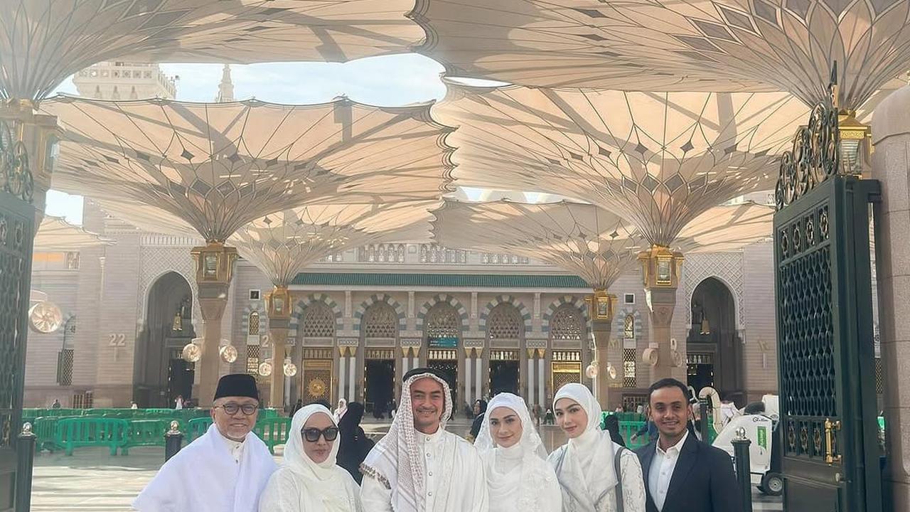 Potret Sahabat Artis yang Hadiri Pernikahan Zumi Zola dan Putri Zulhas