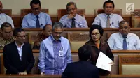 Menteri Keuangan Sri Mulyani menghadiri Rapat Paripurna DPR RI di Senayan, Jakarta, Rabu (25/10). Sementara satu fraksi yakni Gerindra menolak RAPBN untuk disahkan menjadi UU. (Liputan6.com/JohanTallo)