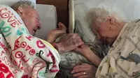 Pasangan yang telah menikah selama 77 tahun ini tak mau berpisah meski di akhir hayat mereka.