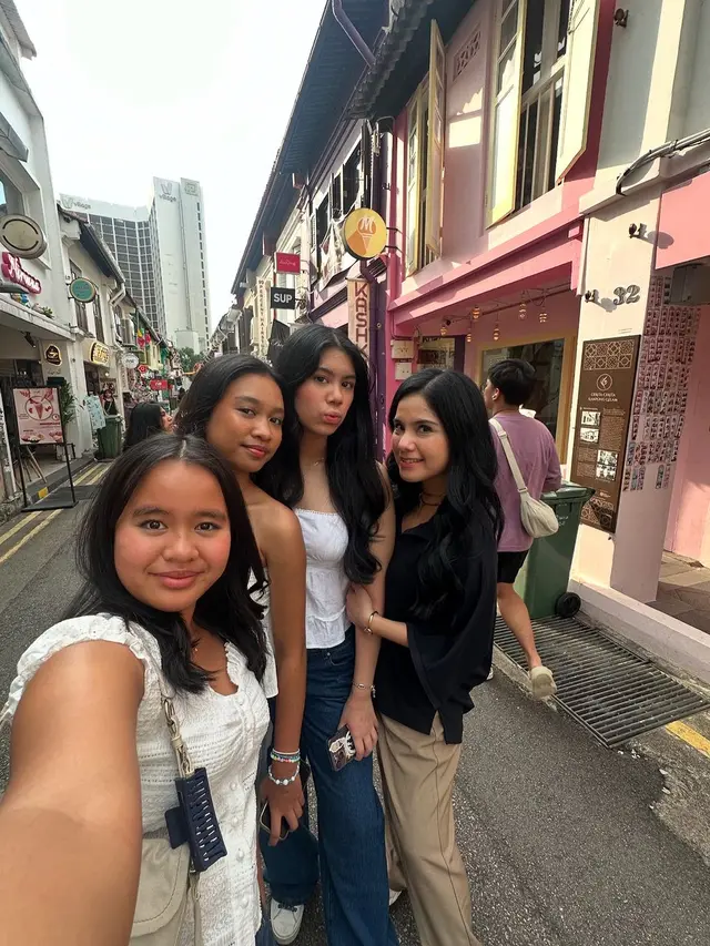 Gaya Almira Yudhoyono Anak Annisa Pohan dengan Tinggi Semampai Melebihi Sang Ibunda, Disebut Mirip Kakak-Adik