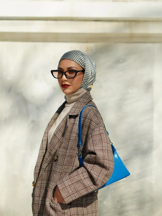 6 Tips OOTD Gaya Hijab Segi Empat ala Malaysia, Stylish untuk Sehari-hari