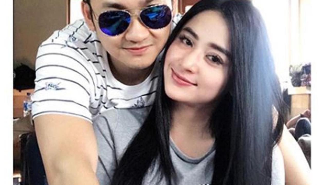 Dewi Perssik dan Angga Wijaya