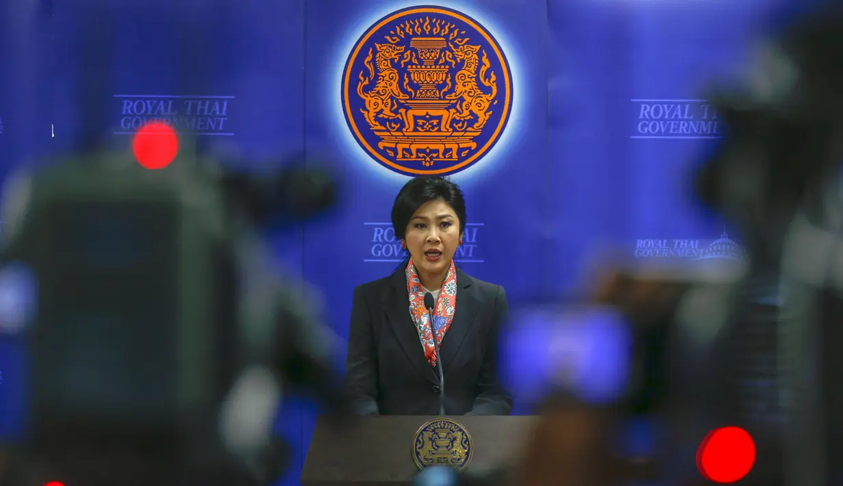 Selain kasus penyalahgunaan kekuasaan, Yingluck juga tersandung kasus korupsi. (REUTERS/Athit Perawongmetha)