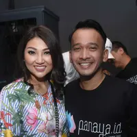 Berbeda dengan saat Julia Perez dikabarkan dalam kondisi kritis. Setelah kabar tersebut, Ruben Onsu yang saat itu juga terlihat hadir, enggan memberikan keterangan terkait kondisi sahabatnya. (Nurwahyunan/Bintang.com)