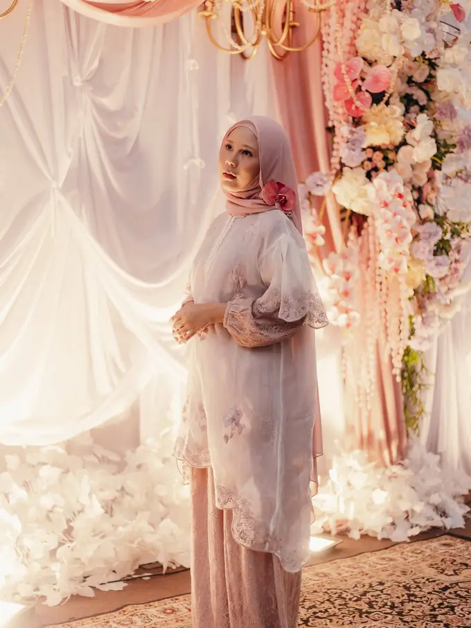 Pesona Anggun Nadin Amizah Dibalut Hijab di Momen Pengajian Jelang Menikah, Konsisten dengan Gaya Vintage