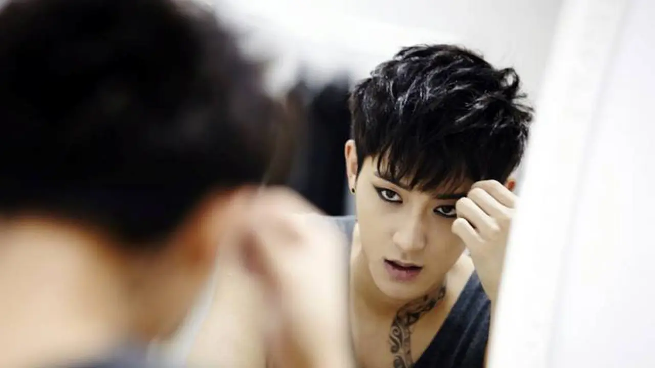 Tao EXO Dikabarkan Tinggalkan Tiongkok untuk Lakukan Pengobatan